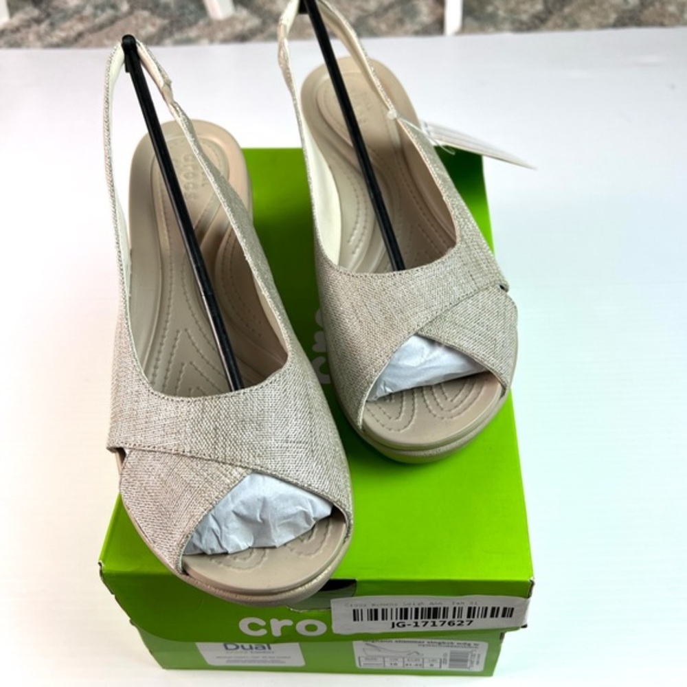 Crocs Women's Leigh-Ann Shimmer Beige Slingback Wedge size 10